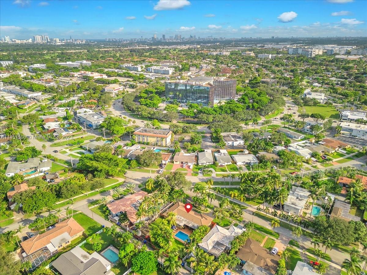 4103 Polk Street Hollywood, FL 33021 - Photo 49 of 55 a view of city and ocean