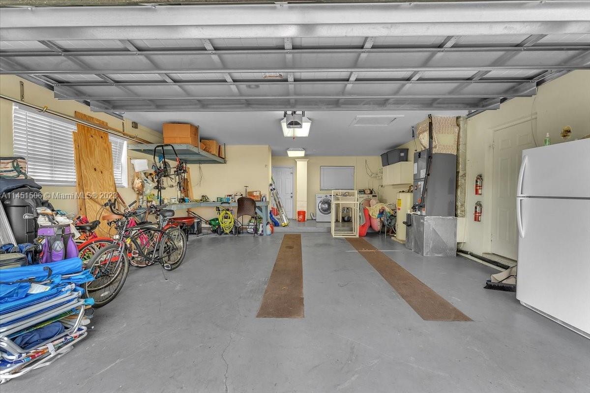 4103 Polk Street Hollywood, FL 33021 - Photo 53 of 55 a view of a room with gym equipment