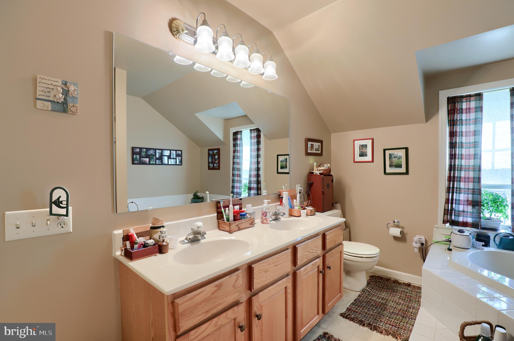 807 Sylvan Road Lancaster, PA 17601 - Photo 27 of 45 Gallery Image 27