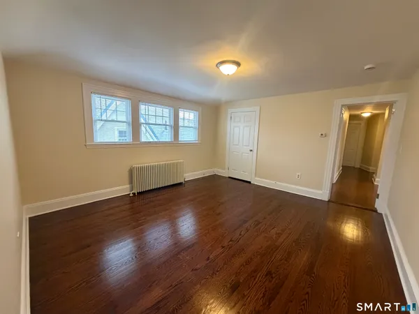 $2,400 | 786 Farmington Avenue, West Hartford, CT 06119