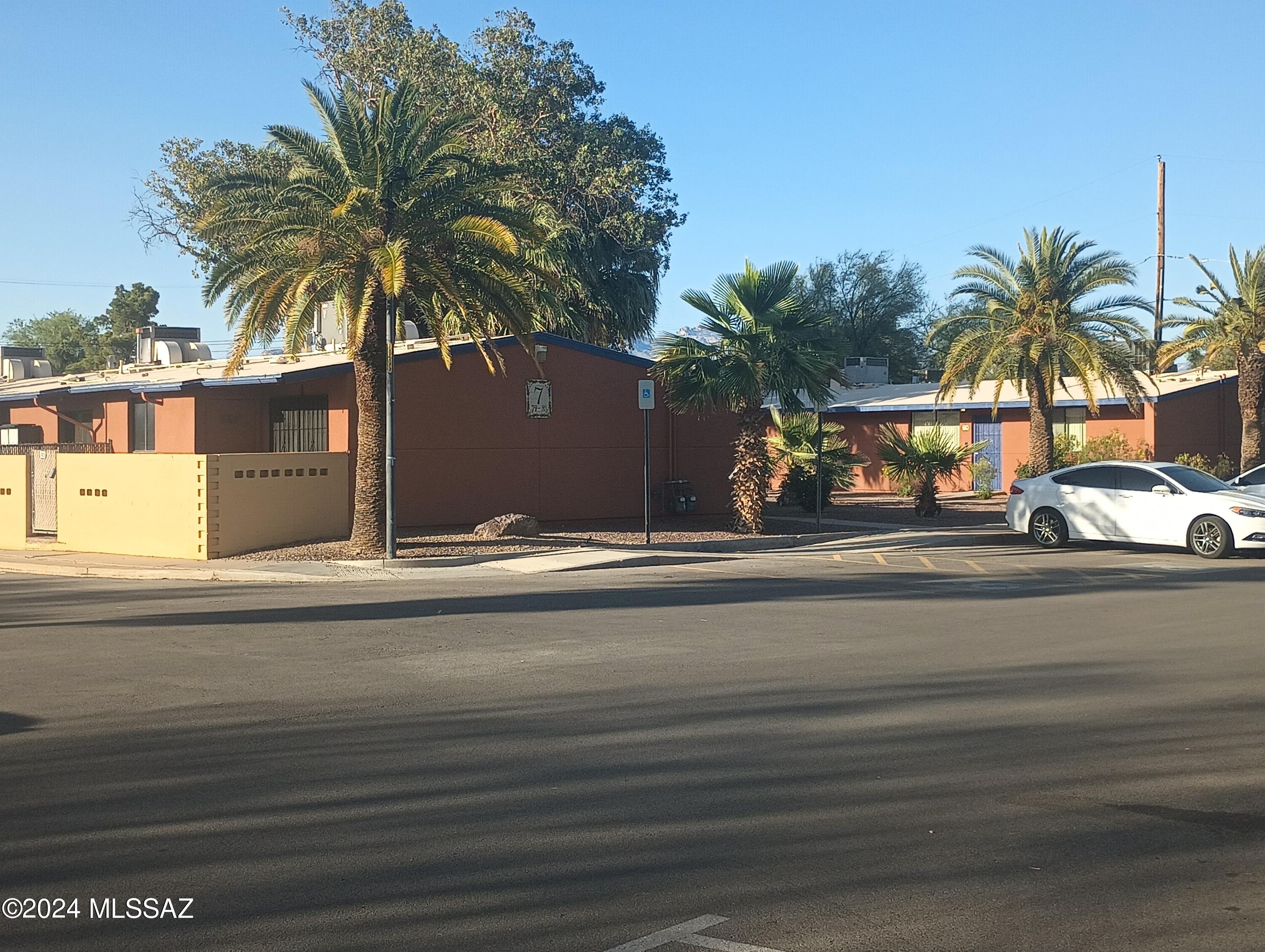 350 North Silverbell Road, Unit 83 Tucson, AZ 85745 - Photo 48 of 49 Gallery Image 48