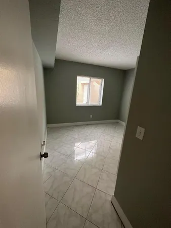 $1,900 | 6031 10th Avenue North, Unit 118, Greenacres, FL 33463