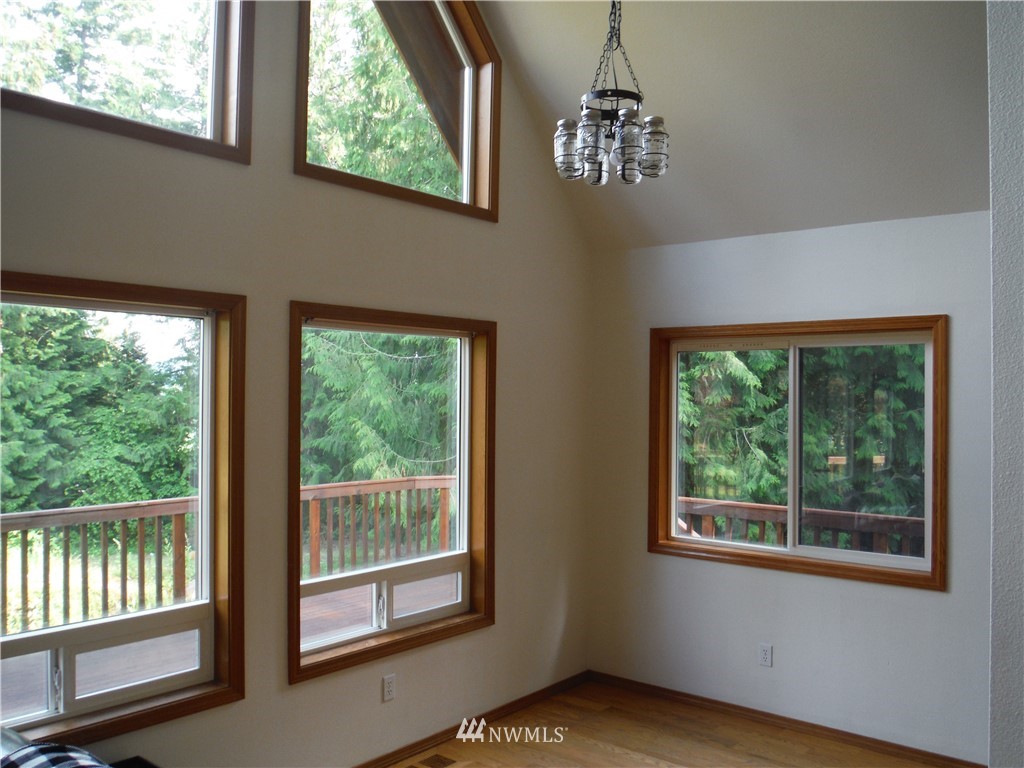 9113 Stringtown Road East Eatonville, WA 98328 - Photo 7 of 12