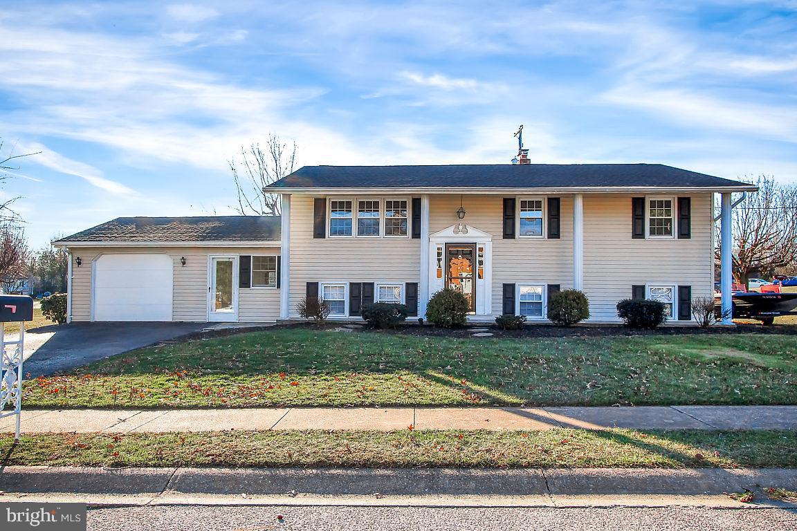 2446 Opal Road York, PA 17408 - Photo 1 of 27 Gallery Image 1