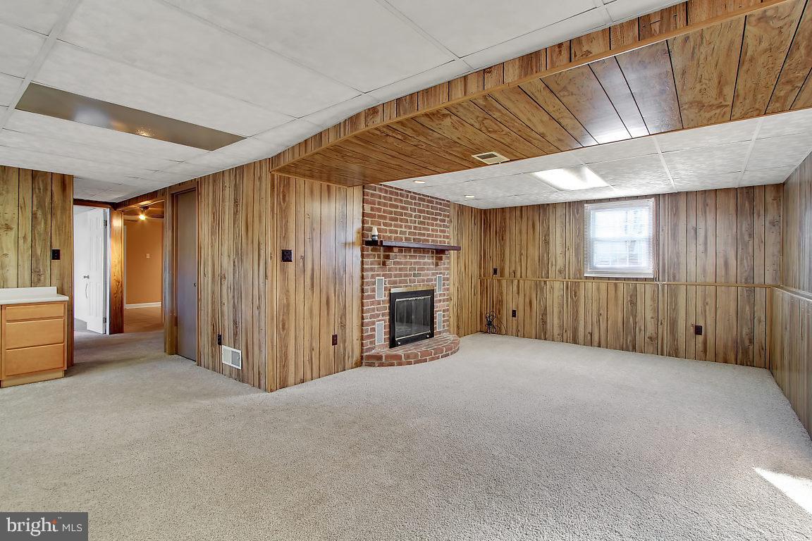 2446 Opal Road York, PA 17408 - Photo 18 of 27 Gallery Image 18