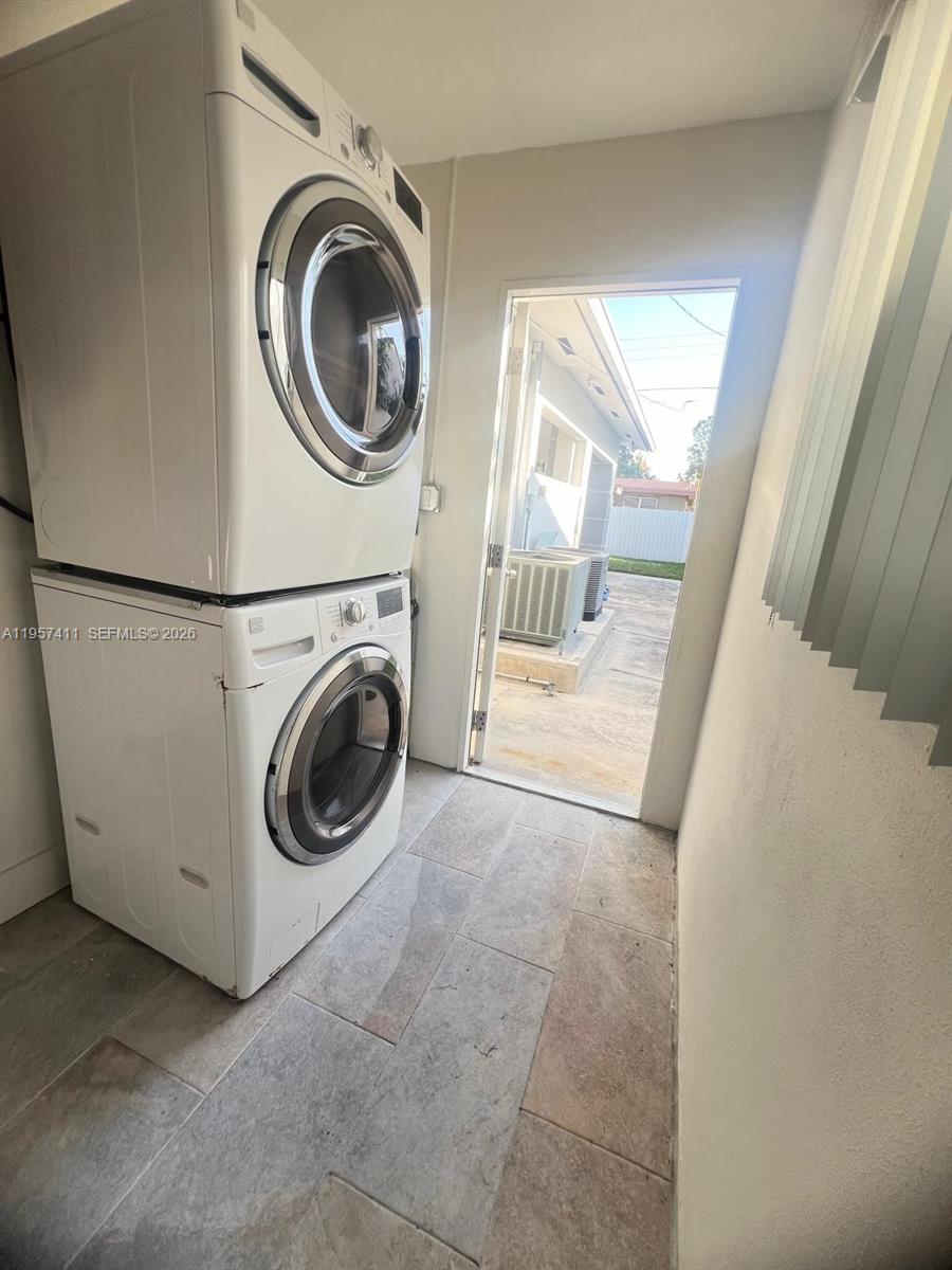 2726 Southwest 19th Terrace, Unit 2726 Miami, FL 33145 - Photo 51 of 56