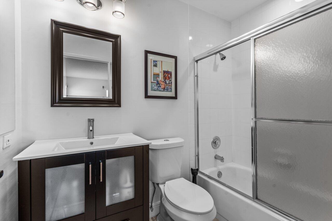 6262 Brava Way Boca Raton, FL 33433 - Photo 25 of 42 7