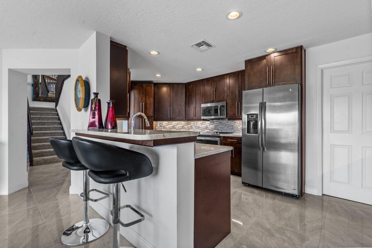 6262 Brava Way Boca Raton, FL 33433 - Photo 10 of 42 4