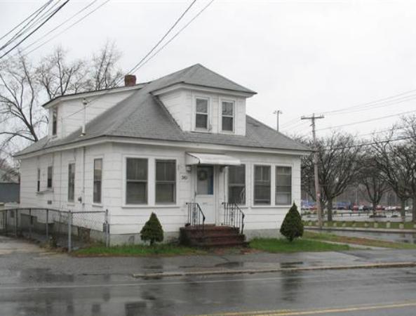 361 Riverside Street Lowell, MA 01854 - Photo 1 of 19 Gallery Image 1