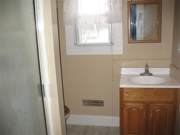 361 Riverside Street Lowell, MA 01854 - Photo 11 of 19 Gallery Image 11