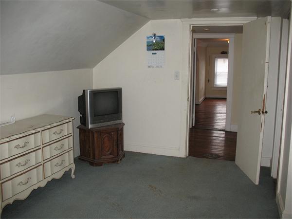 361 Riverside Street Lowell, MA 01854 - Photo 15 of 19 Gallery Image 15