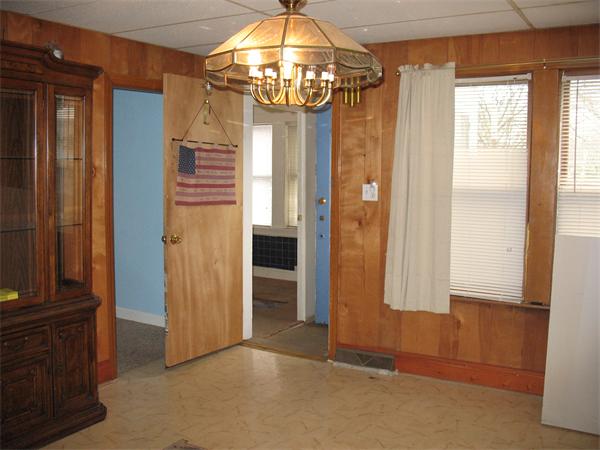 361 Riverside Street Lowell, MA 01854 - Photo 9 of 19 Gallery Image 9