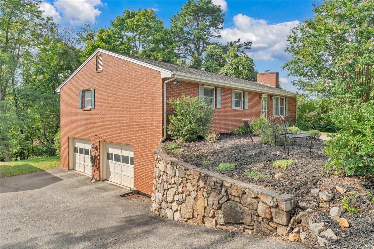 160 Stayman Road Roanoke, VA 24019 - Photo 42 of 46 42-MIB03846