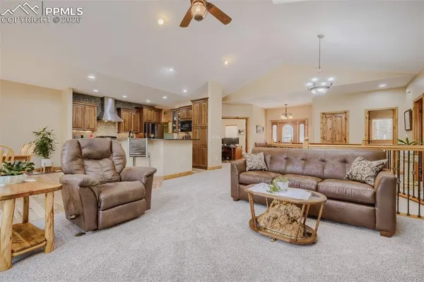 $950,000 | 3550 Conecrest Lane, Colorado Springs, CO 80908