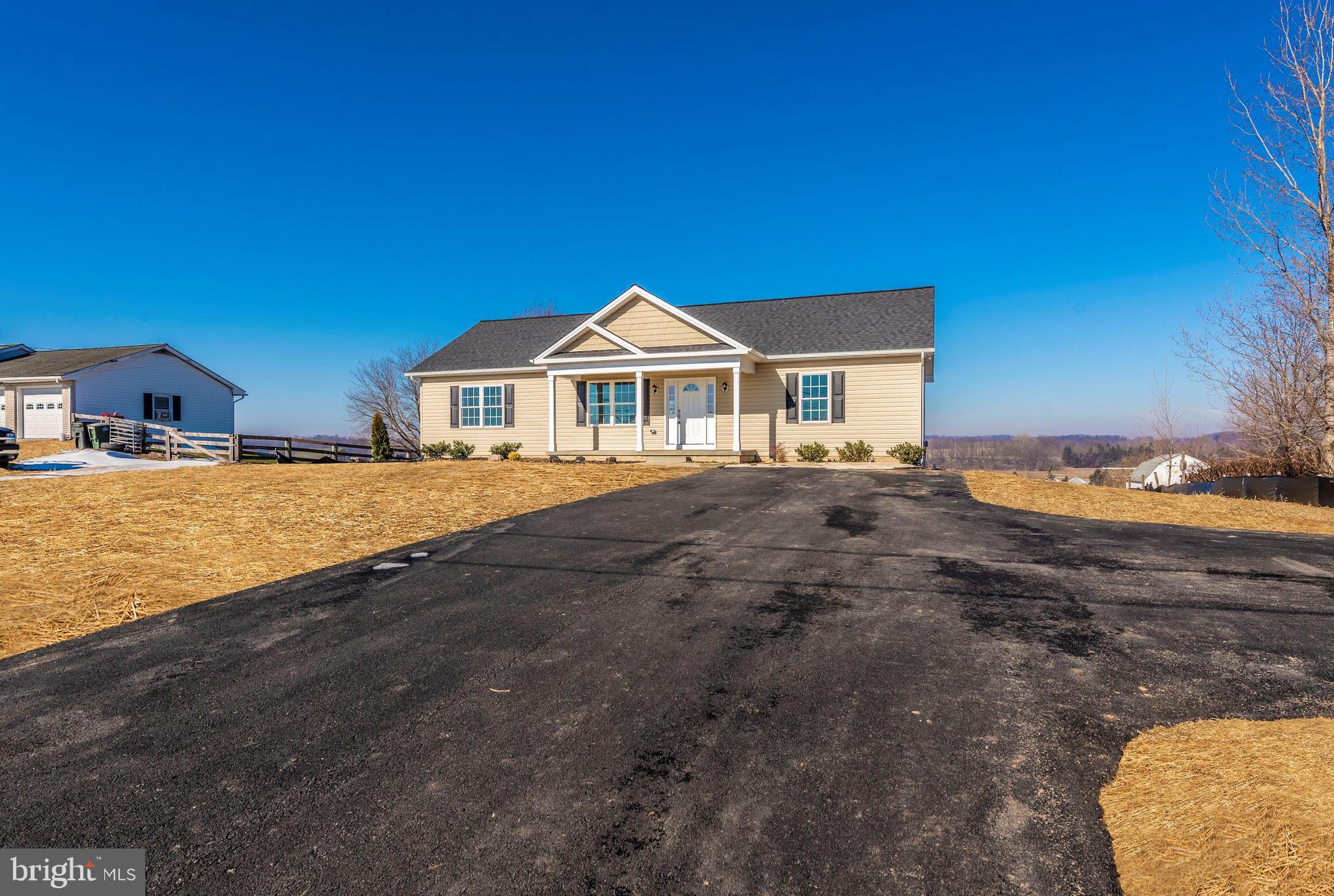 2256 John Selby Road New Windsor, MD 21776 - Photo 3 of 45 Gallery Image 3