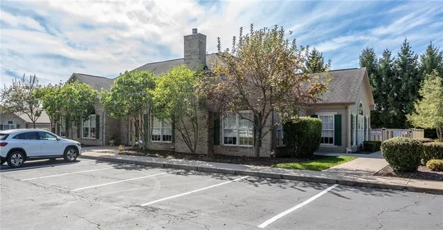 $399,999 | 1153 Cobblestone Lane, Valencia, PA 16059