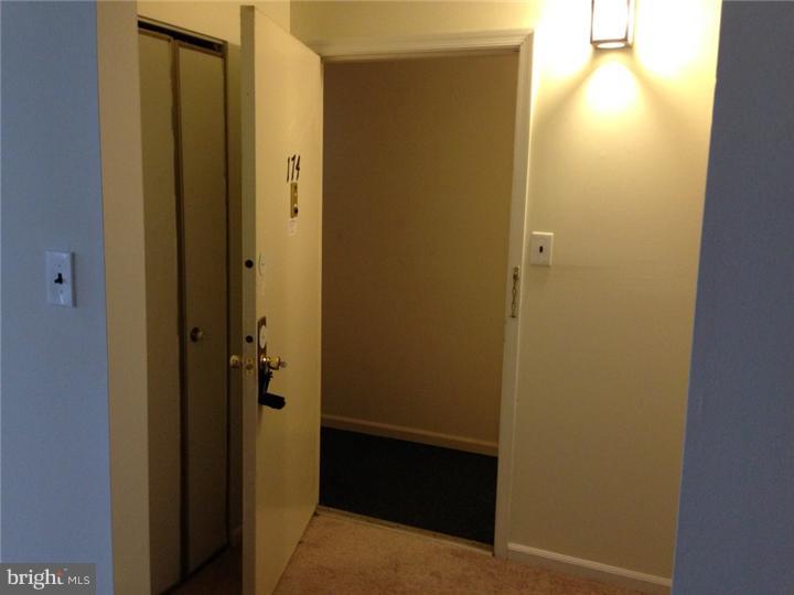 174 Riversedge Drive Norristown, PA 19403 - Photo 6 of 16 Gallery Image 6