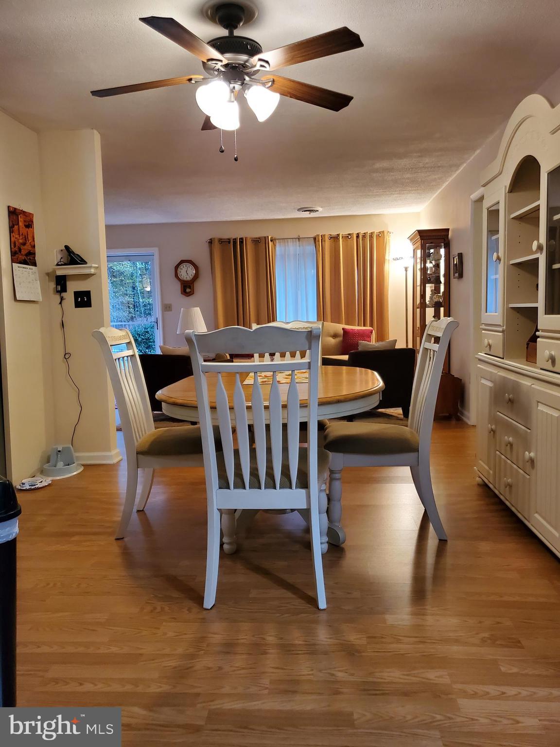 9833 Post Oak Road Spotsylvania, VA 22551 - Photo 9 of 25 Dining Room looking into Main Family Room