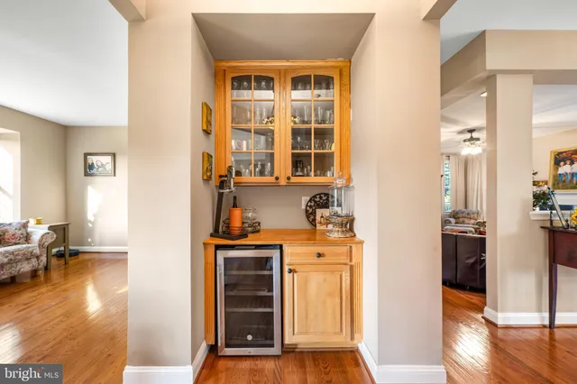 $990,000 | 220 Hickory Lane, Mullica Hill, NJ 08062