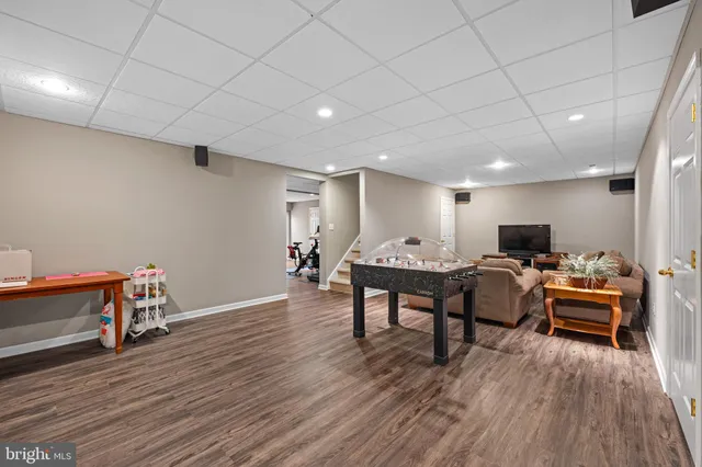 $990,000 | 220 Hickory Lane, Mullica Hill, NJ 08062