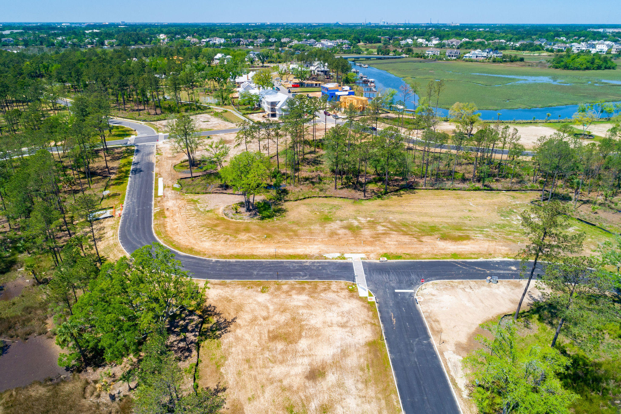 250 Captain Goddard Road Charleston, SC 29492 - Photo 5 of 7 250CaptainGoddardRoad-KeenEyeMarketing-1