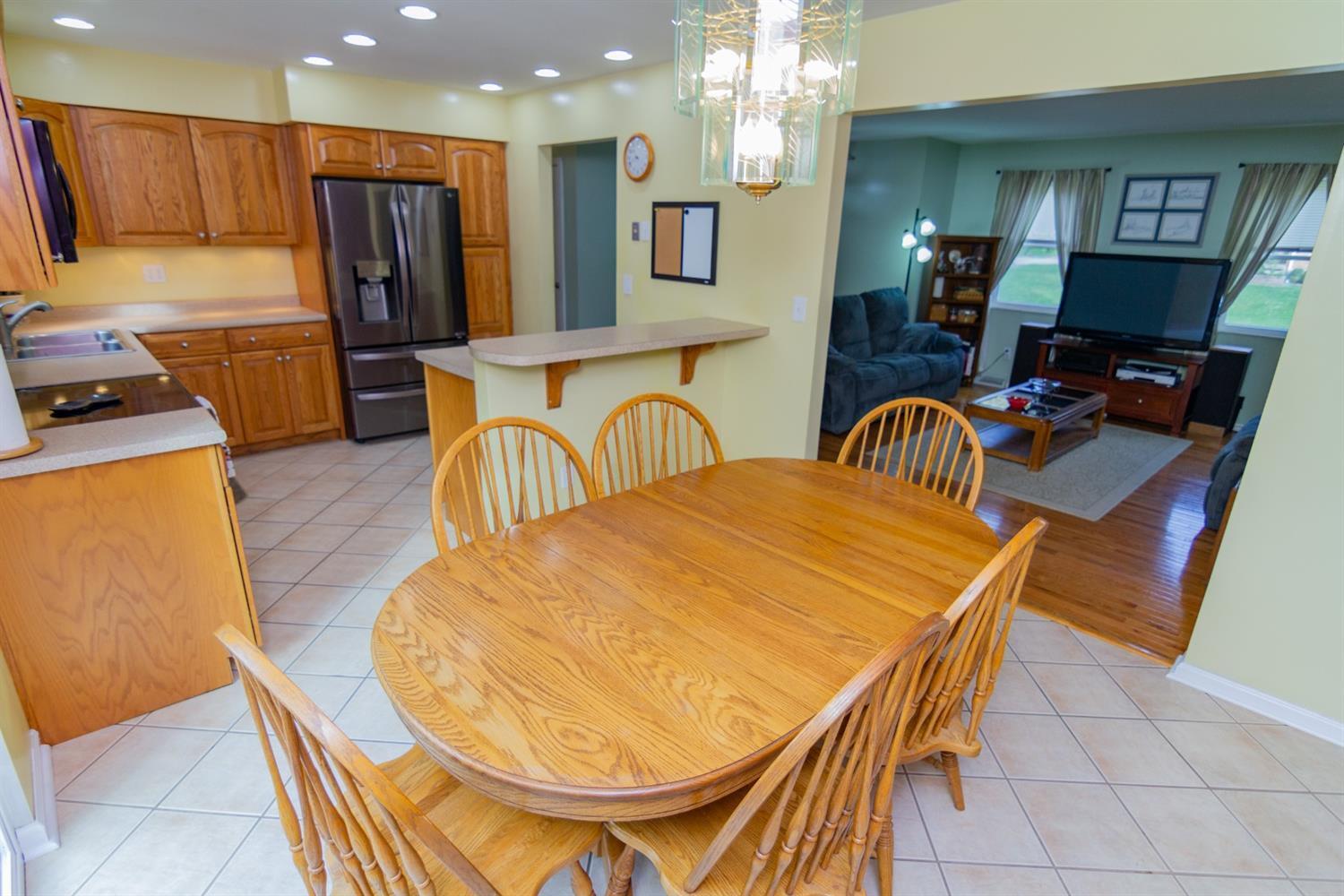 741 Yorkhaven Road Springdale, OH 45246 - Photo 11 of 26