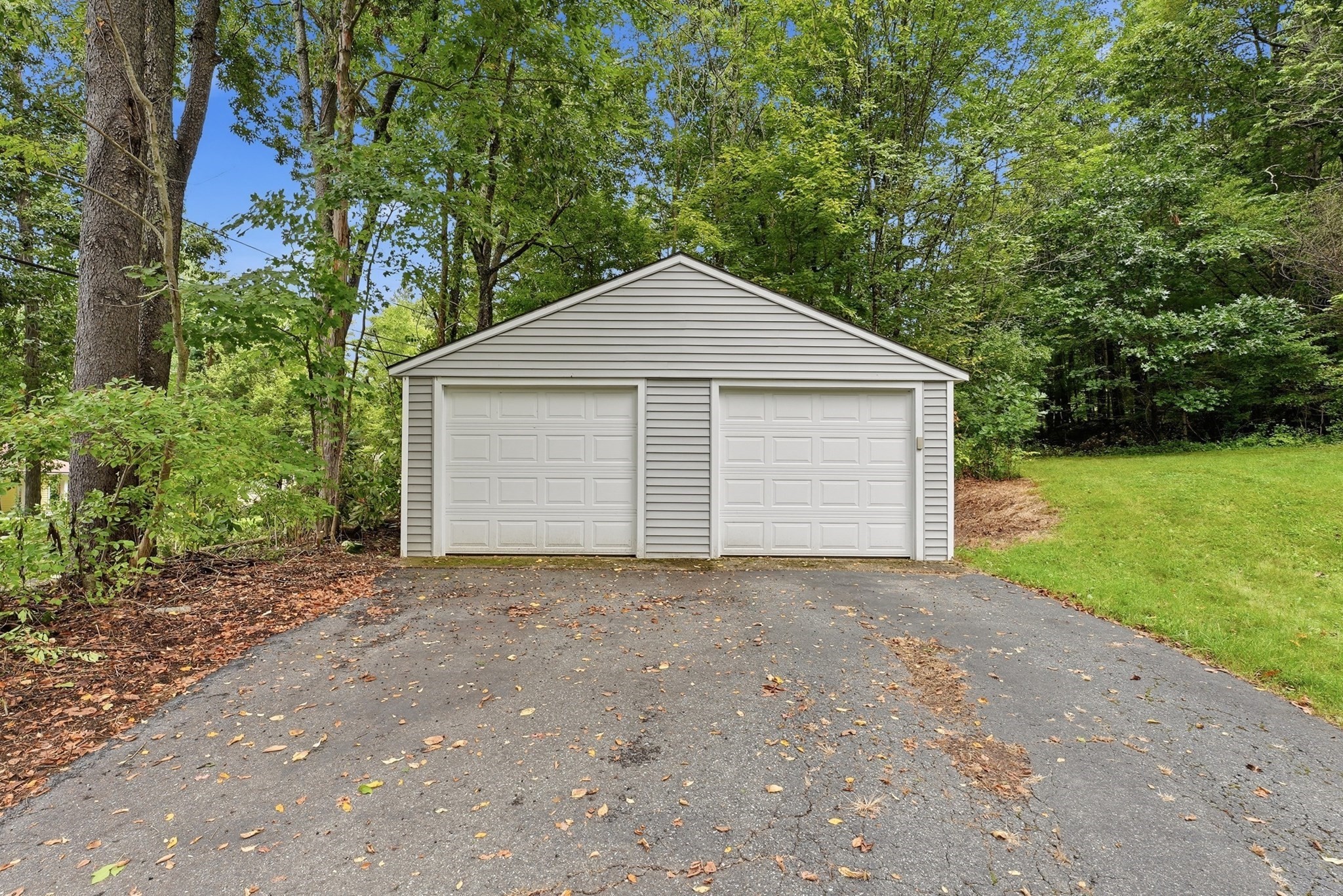 49 Harrington Road Charlton, MA 01507 - Photo 4 of 35 Gallery Image 4