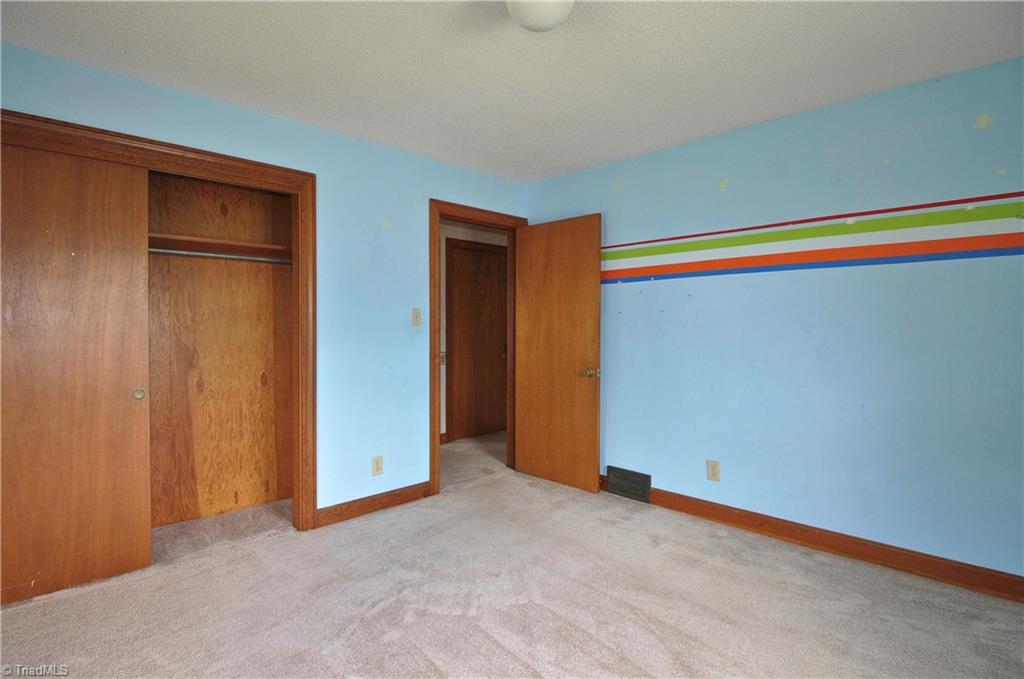 2823 Enterprise Road Lexington, NC 27295 - Photo 13 of 24 2nd Bedroom