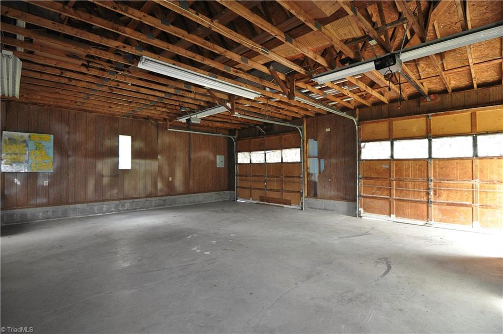 2823 Enterprise Road Lexington, NC 27295 - Photo 23 of 24 Inside detached garage