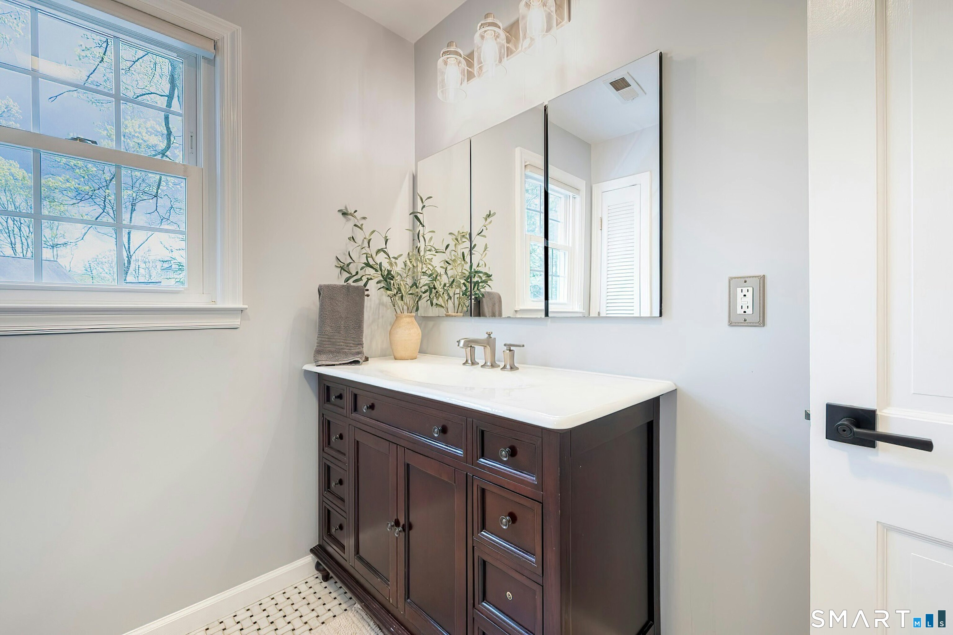 59 Rising Ridge Road Ridgefield, CT 06877 - Photo 31 of 40