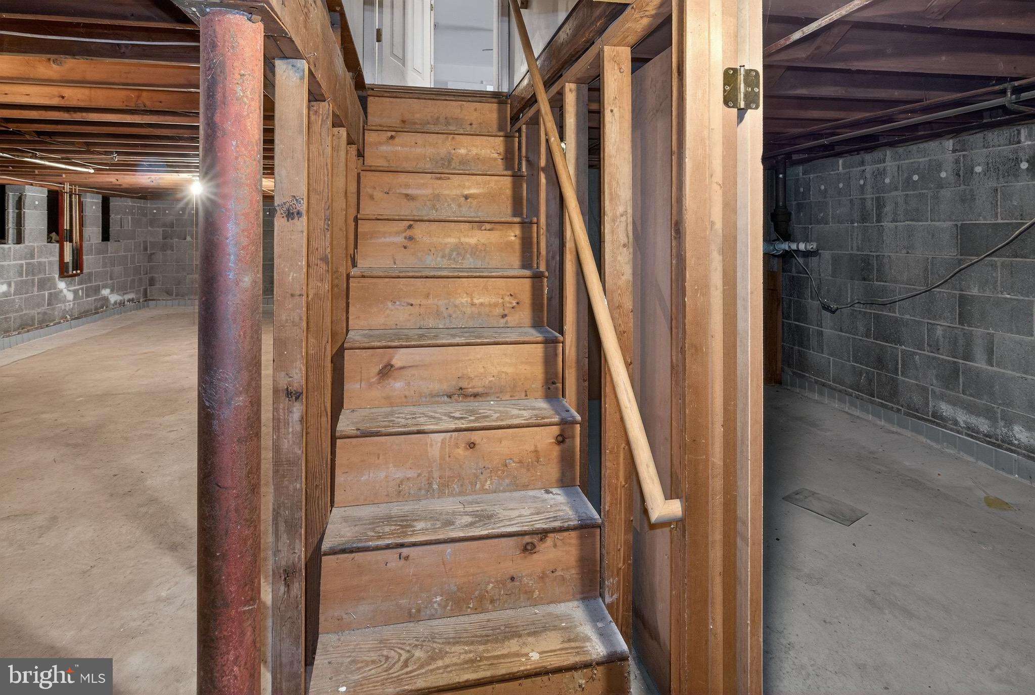 764 Lakehurst Road Browns Mills, NJ 08015 - Photo 31 of 36 a view of entryway with a bathtub