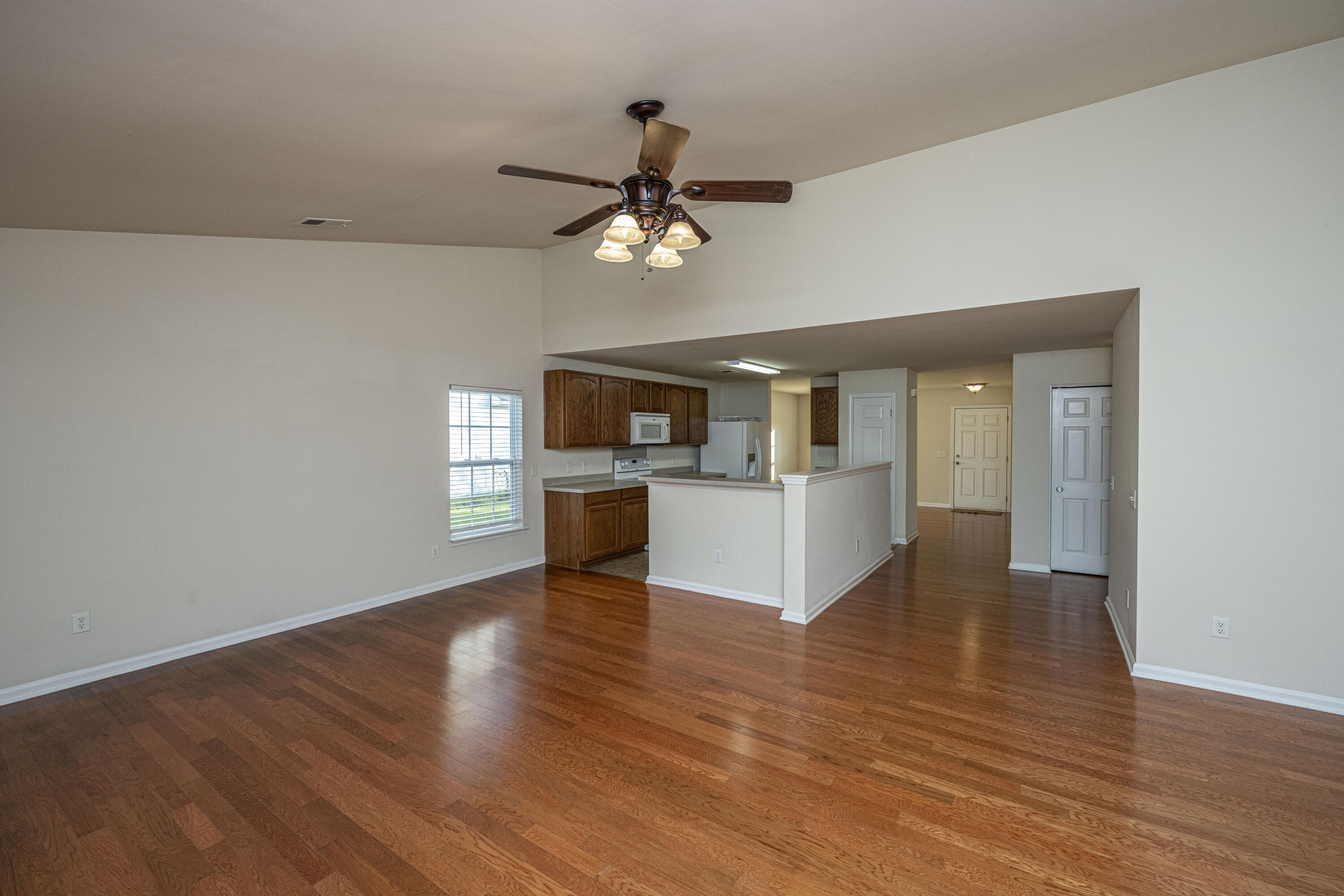 169 Decatur Drive Summerville, SC 29486 - Photo 12 of 51 DSC_4472