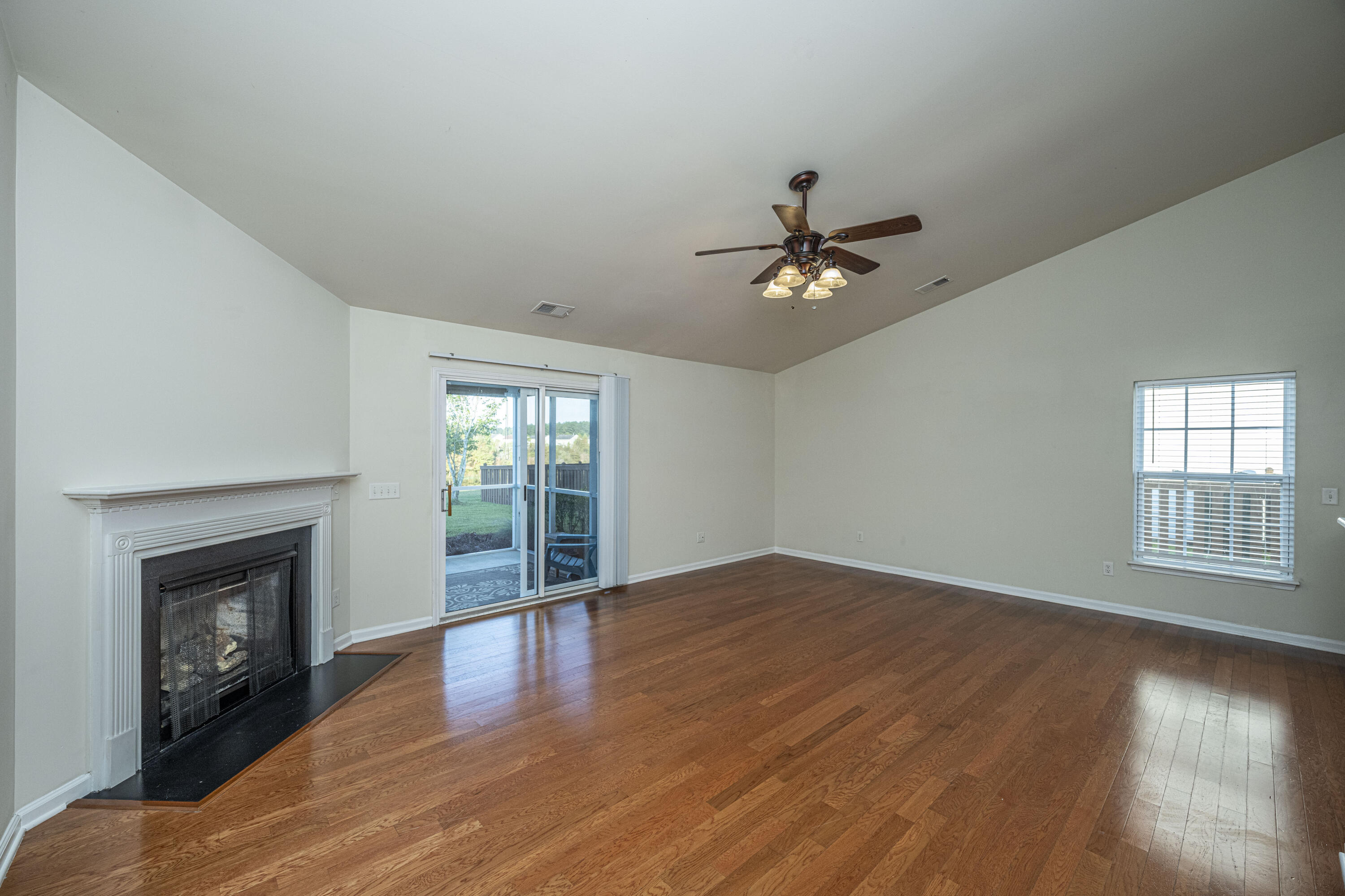 169 Decatur Drive Summerville, SC 29486 - Photo 13 of 51 DSC_4473