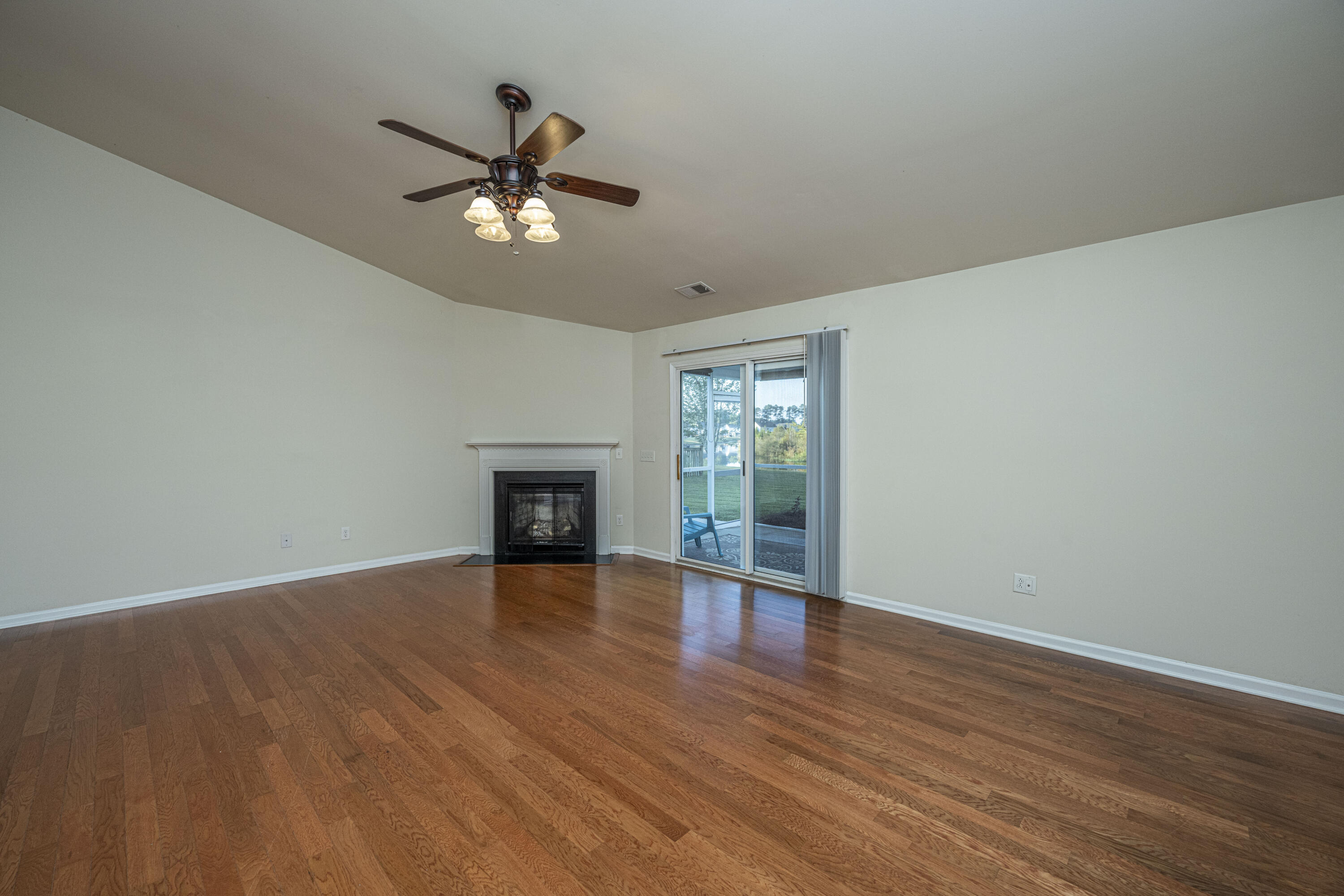 169 Decatur Drive Summerville, SC 29486 - Photo 10 of 51 DSC_4470