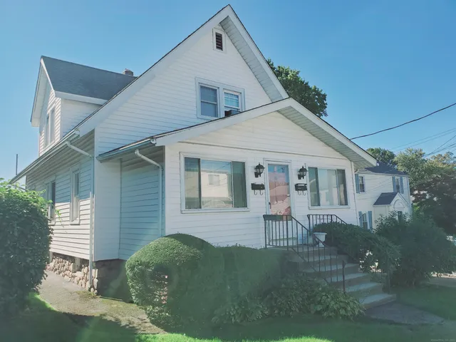 $749,900 | 15 Robin Street, Stamford, CT 06902