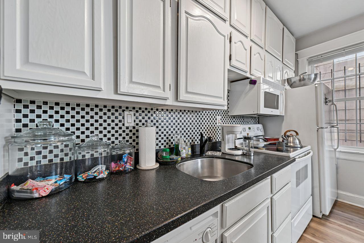 414 Seward Square Southeast, Unit 104 Washington, DC 20003 - Photo 10 of 33