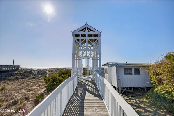 $1,700,000 | 1055 Tide Ridge Drive, Holden Beach, NC 28462