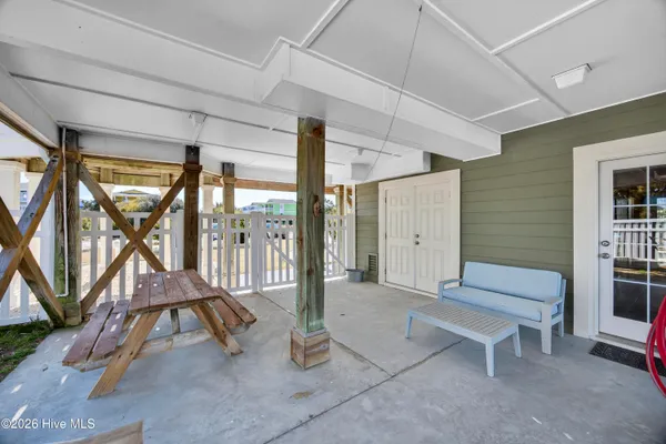 $1,700,000 | 1055 Tide Ridge Drive, Holden Beach, NC 28462