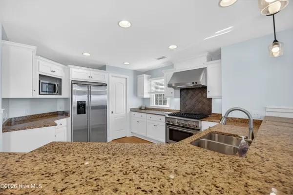 $1,700,000 | 1055 Tide Ridge Drive, Holden Beach, NC 28462