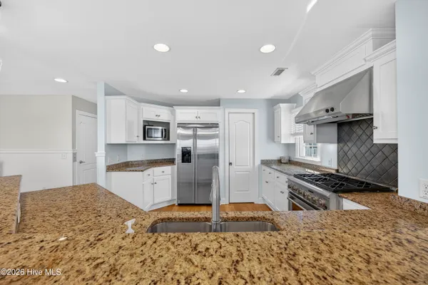 $1,700,000 | 1055 Tide Ridge Drive, Holden Beach, NC 28462