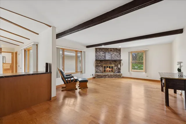 $425,000 | 612 White Pine Road, Buffalo Grove, IL 60089