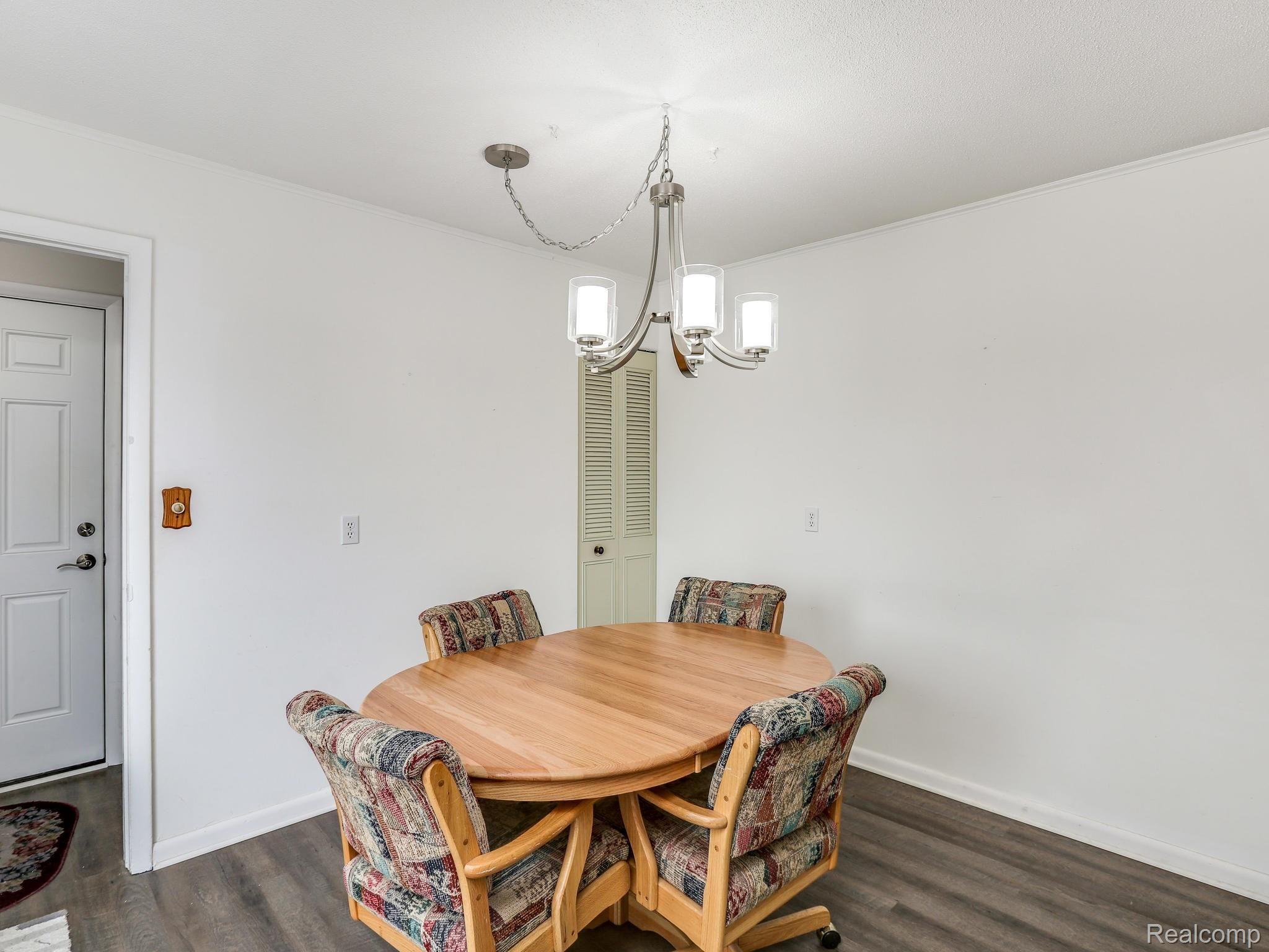 24145 Merriman Road New Boston, MI 48164 - Photo 8 of 23 24145 Merriman Rd Huron-013-013-24145 Merriman Road0011-MLS_Size.jpg
