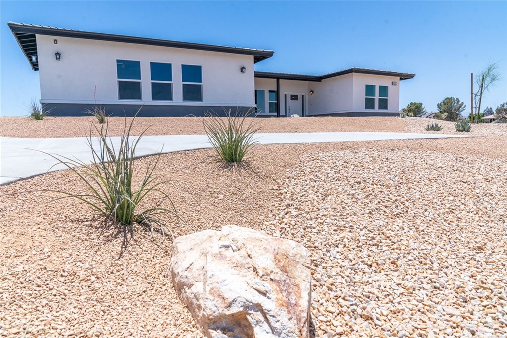 16775 Choco Road Apple Valley, CA 92307 - Photo 1 of 1