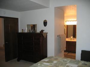 258 Ridgetop Drive Redding, CA 96003 - Photo 11 of 14 Master Bedroom