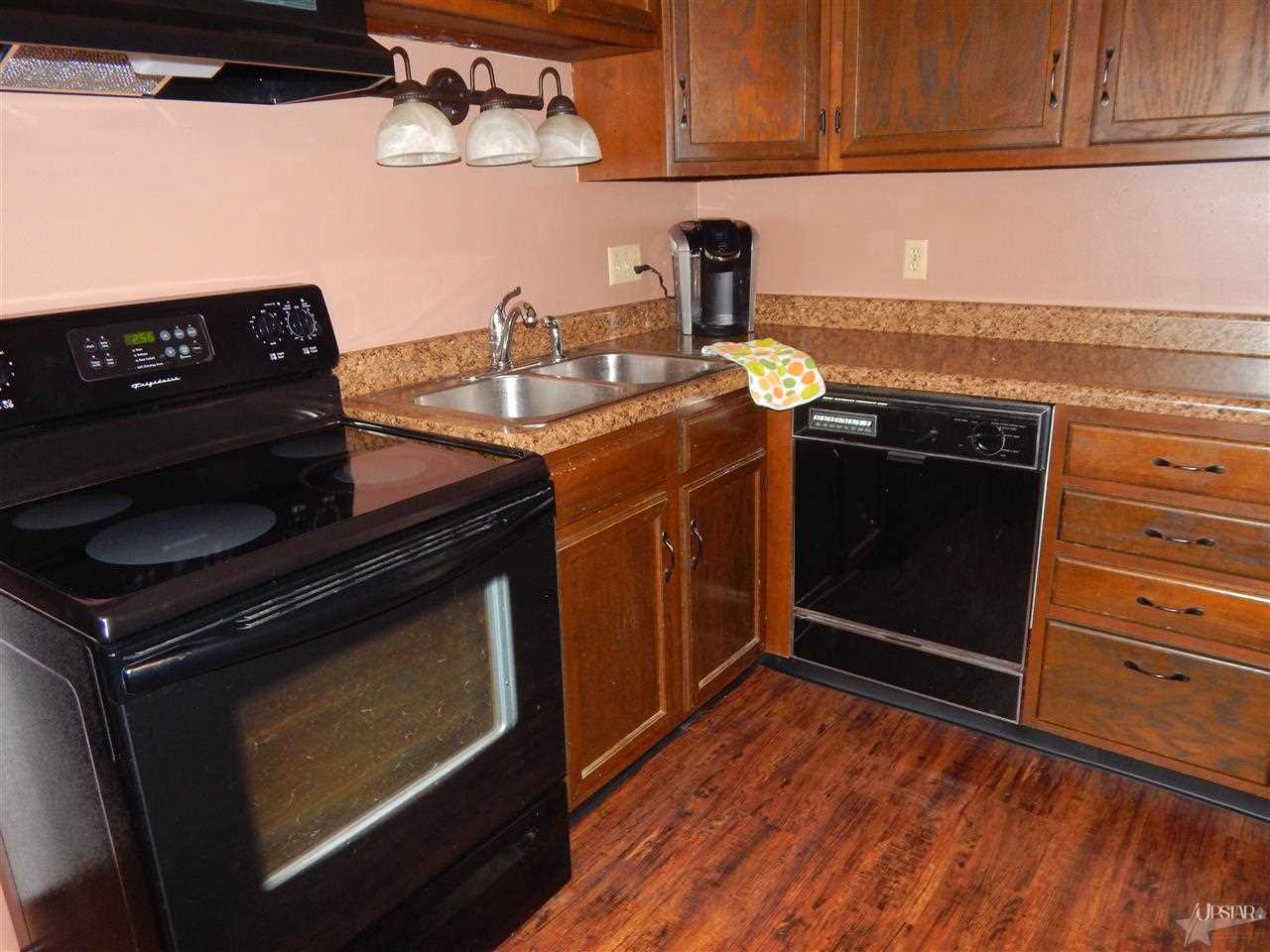 8111 Roxboro Court Fort Wayne, IN 46815 - Photo 6 of 19 Gallery Image 6