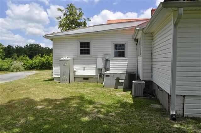 1330 Bear Creek Road Anderson, SC 29621 - Photo 3 of 30
