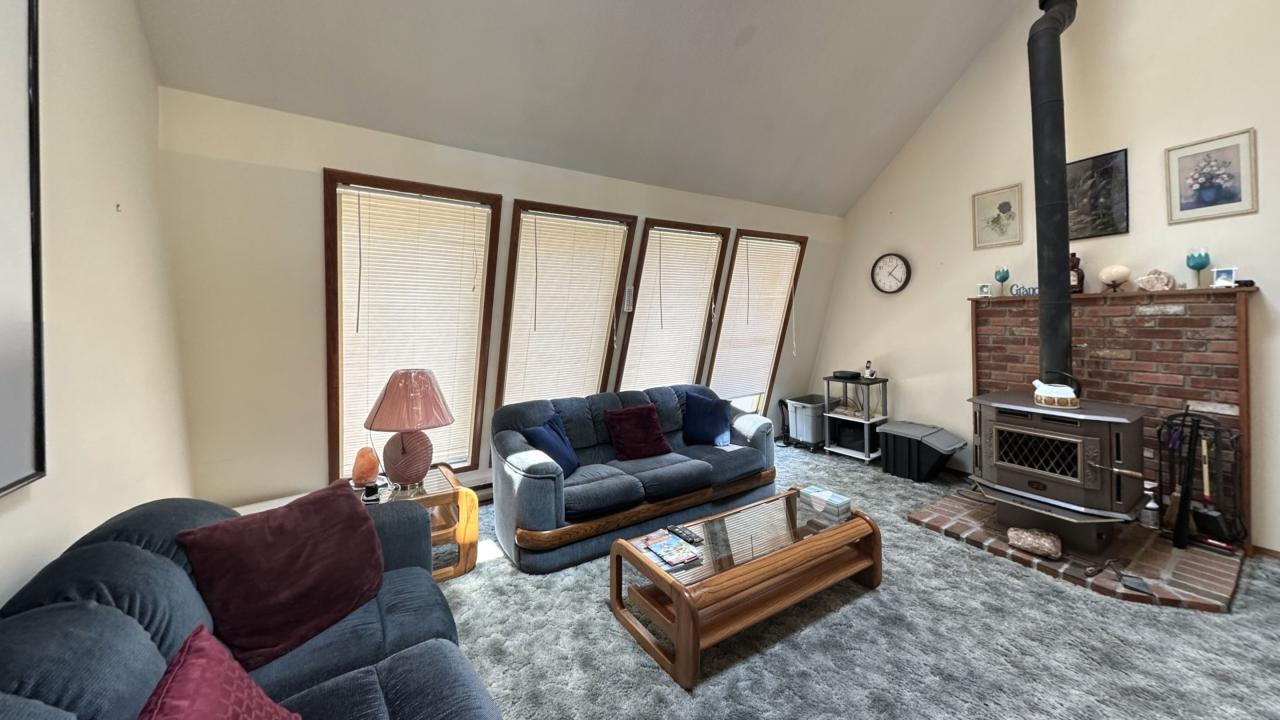 1238 Steele Circle Bushkill, PA 18324 - Photo 9 of 30 1230-Steele-Cir-Living-Room