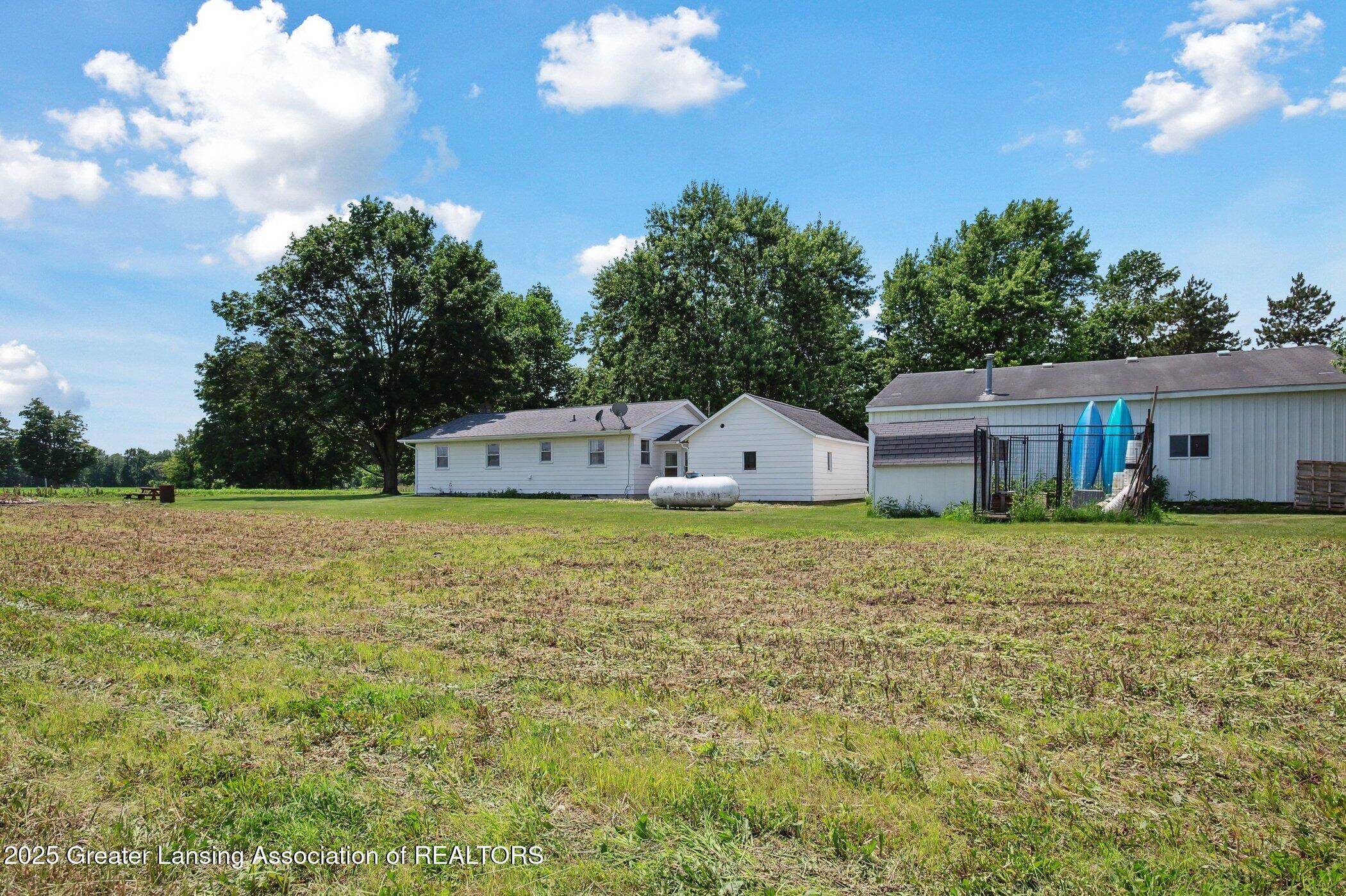 7125 Peck Road Eaton Rapids, MI 48827 - Photo 32 of 43 7125-Peck-Rd-Eaton-Rapids-MI-48827-Windo
