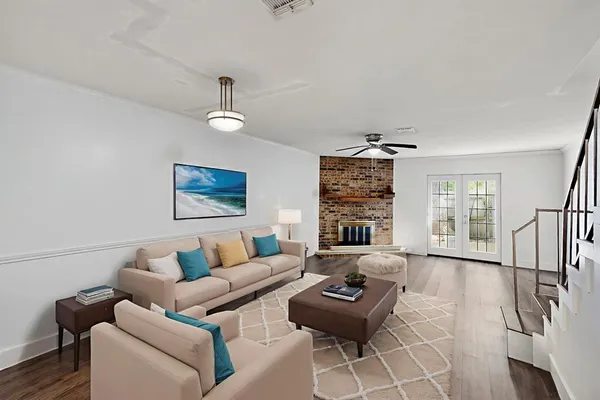 $1,900 | 46 Abbey Road, Euless, TX 76039