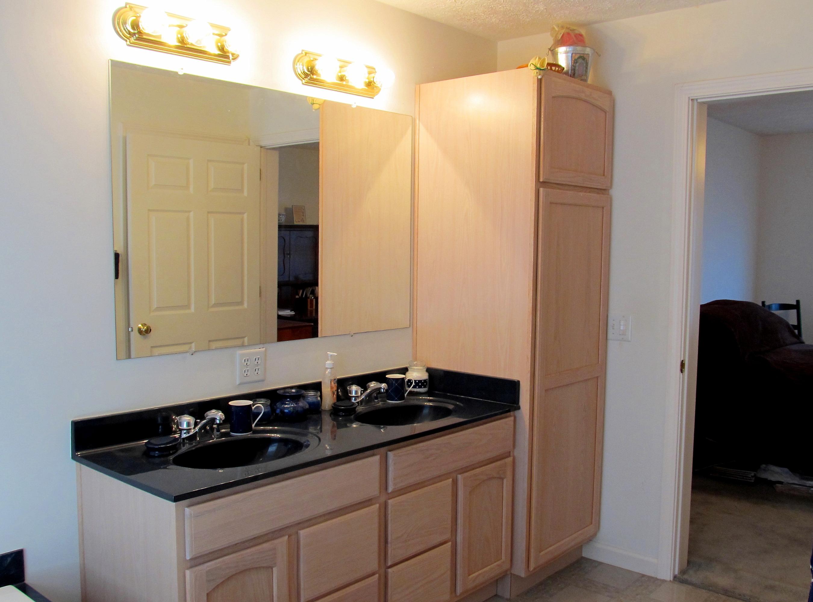 578 Russell Brothers Road Sharps Chapel, TN 37866 - Photo 20 of 39 double vanities